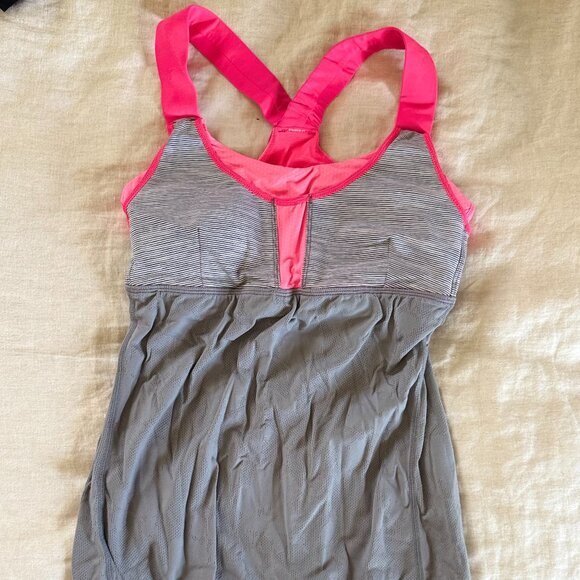 lululemon athletica Tops - Lululemon Women's Size 4 Grey/Pink Workout Athletic Tank Top